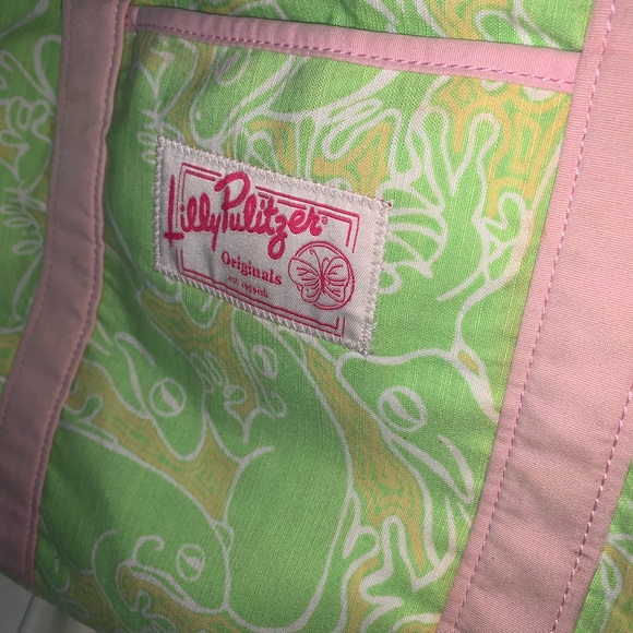 Lily Pulitzer Originals Green frog Tote
Lilly Pulitzer - Picture 2 of 10